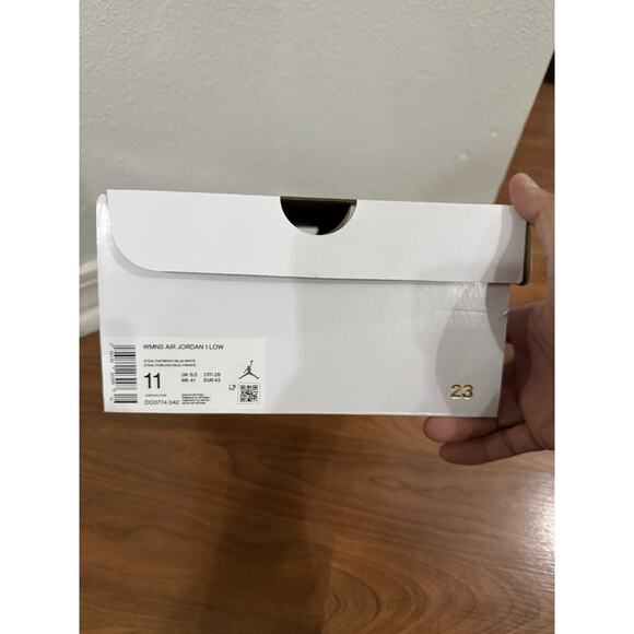 Air Jordan Air Jordan 1 Low French Blue DC0774-042 Women Size 11 (mens 9.5) - Picture 3 of 6